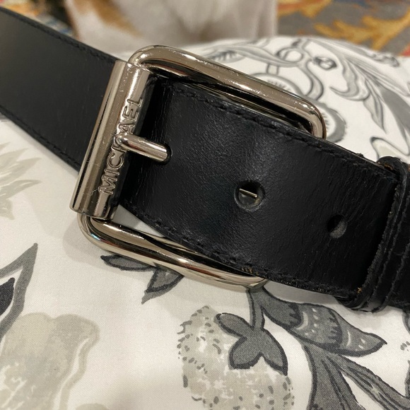 Michael Kors Leather Belt - Picture 2 of 4